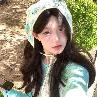 妻子变成小学生。